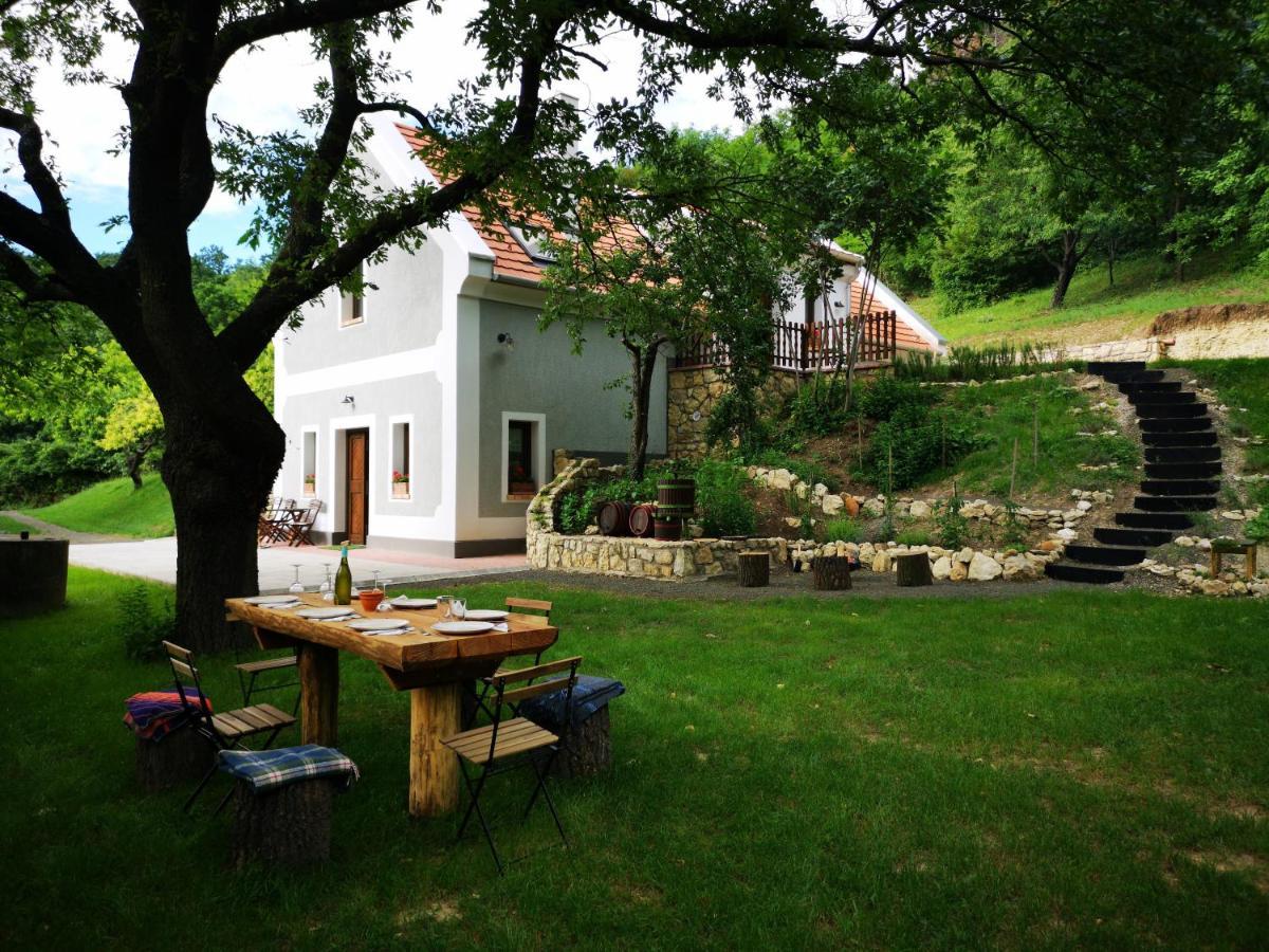 Ferienwohnung Kosbor Vendeghaz Monoszlo Exterior foto