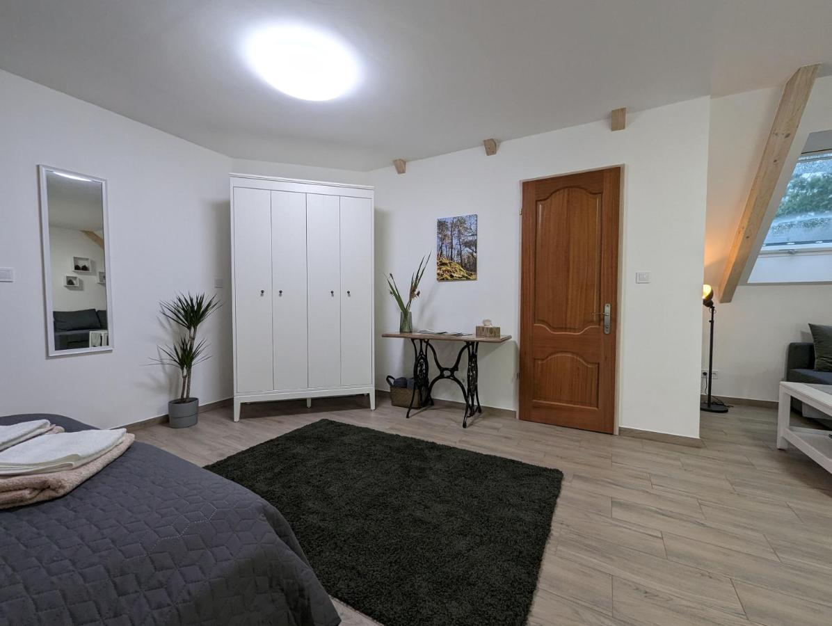 Ferienwohnung Kosbor Vendeghaz Monoszlo Exterior foto
